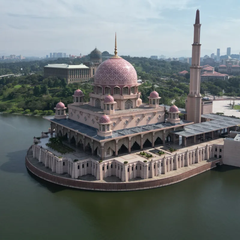 Kuala Lumpur Pink Mosque & Malacca Full-Day Tour with Transfer